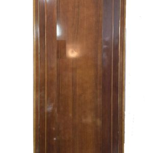 Красивый деревянный гроб